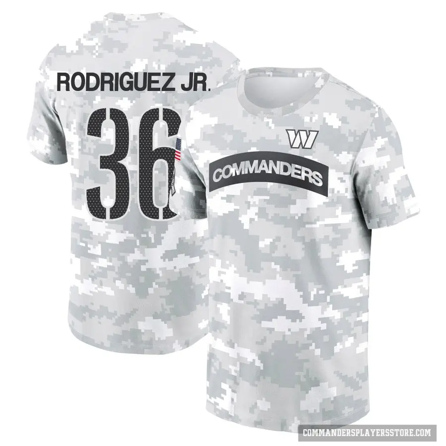 Men's ＃36 Chris Rodriguez Jr. Washington Commanders Camo Arctic 2024 Salute to Service Performance T-Shirt